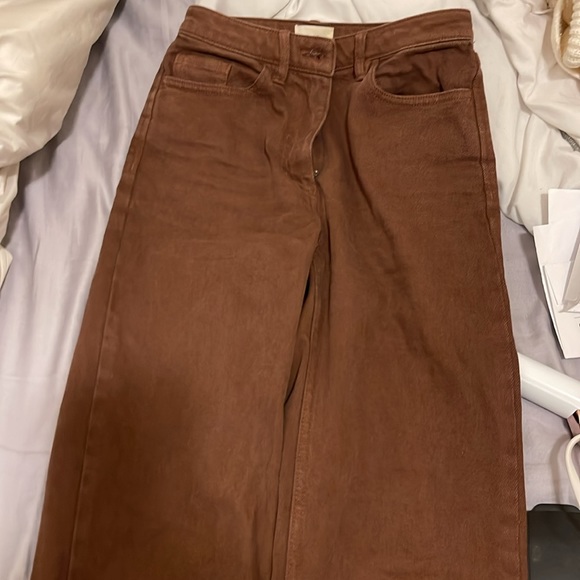 Aritzia Melina - Picture 2 of 3